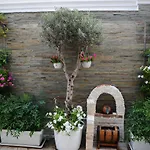 מלון Rezidence Tredi Center