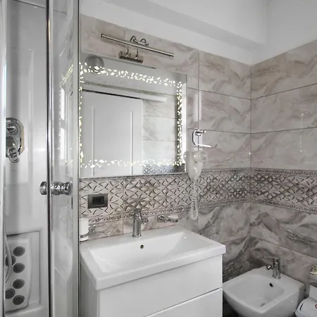 Rezidence Tredi Center Otel Tiran