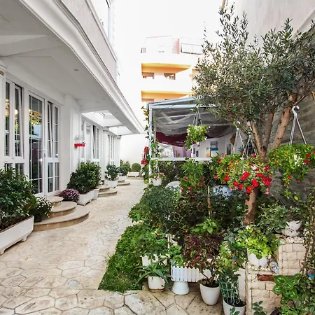 Hotell Rezidence Tredi Center