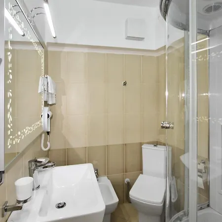 Hotell Rezidence Tredi Center 4*