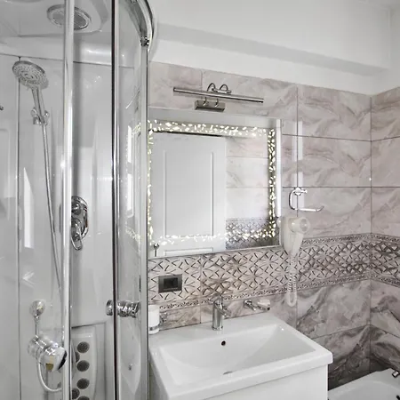 Rezidence Tredi Center 4* Tirana