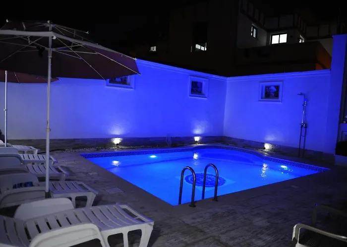 Rezidence Tredi Center Szálloda Tirana