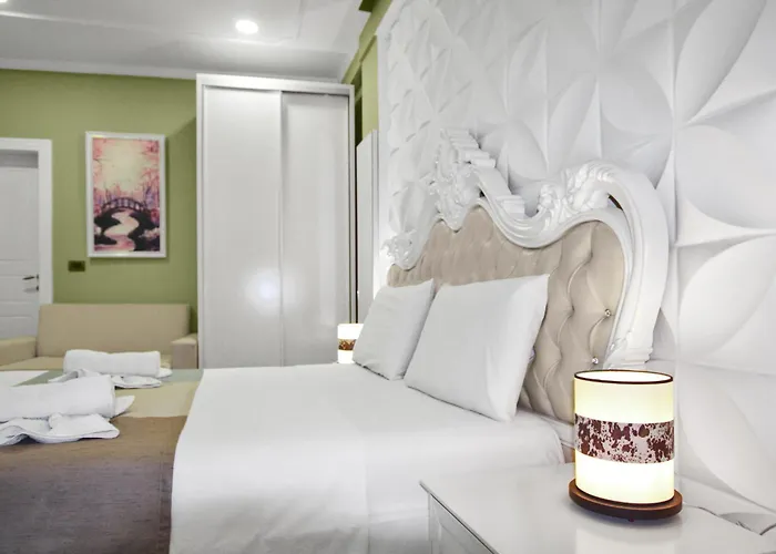 Rezidence Tredi Center 4* Τίρανα