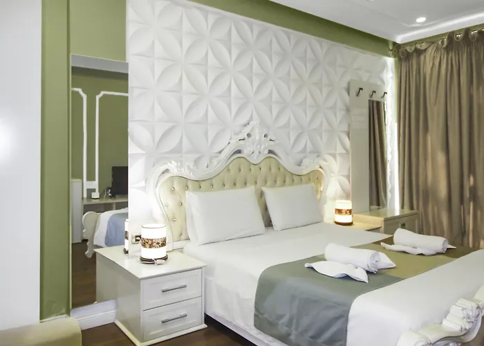 Rezidence Tredi Center 4* Τίρανα