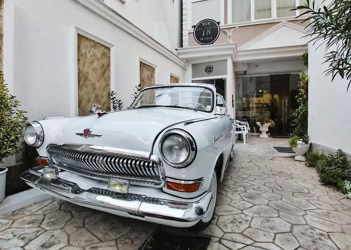 Rezidence Tredi Center 4* Τίρανα