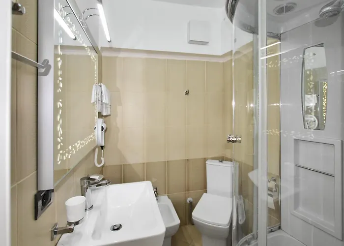 Ξενοδοχείο Rezidence Tredi Center 4*