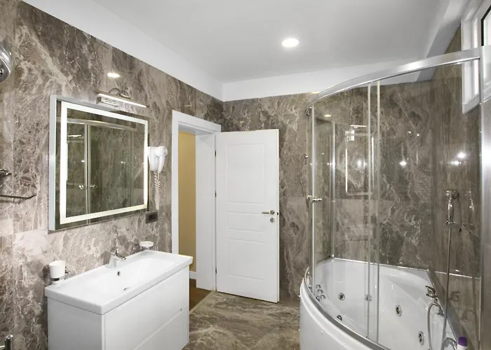 Rezidence Tredi Center 4* Τίρανα